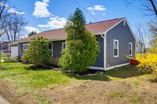 42 Kenney St, Manchester, NH 03103 - Photo 3