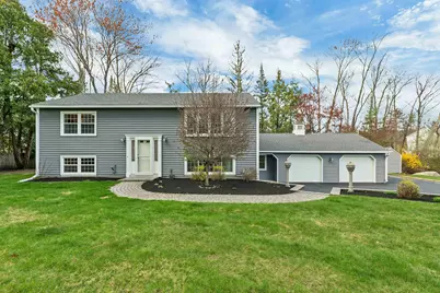 6 Castle Drive, Hooksett, NH 03106 - Photo 1