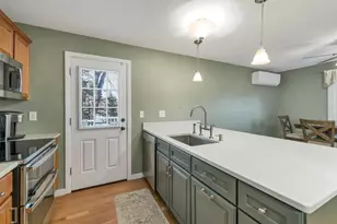 6 Castle Dr, Hooksett, NH 03106 - Photo 9