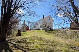 30 Mooney St, Farmington, NH 03851 - Photo 23