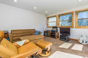 536 Middle Rd, Portsmouth, NH 03801 - Photo 15