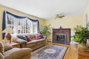 8 Old Coach Rd, Salem, NH 03079 - Photo 3