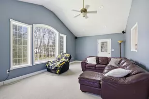 8 Old Coach Rd, Salem, NH 03079 - Photo 11