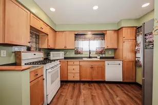 7 Grenier Blvd, Londonderry, NH 03053 - Photo 9