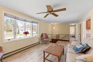 30 Davis Rd, Portsmouth, NH 03801 - Photo 5