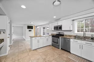 17 Cambridge Dr, Merrimack, NH 03054 - Photo 11