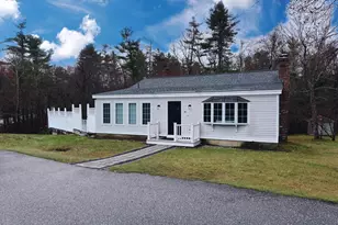 66 Litchfield Rd, Londonderry, NH 03053 - Photo 3