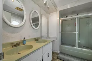 230 Court St, Laconia, NH 03246 - Photo 17