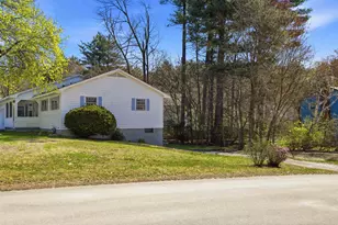 18 Cottonwood Dr, Hudson, NH 03051 - Photo 29