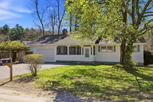18 Cottonwood Dr, Hudson, NH 03051 - Photo 3