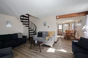 8 Nashua St, Seabrook, NH 03874 - Photo 15