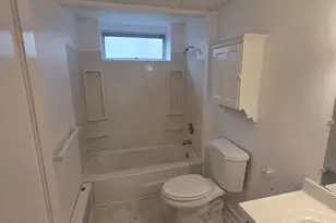 427 Wilson St, Manchester, NH 03103 - Photo 33