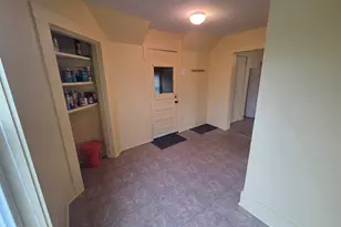 427 Wilson St, Manchester, NH 03103 - Photo 11