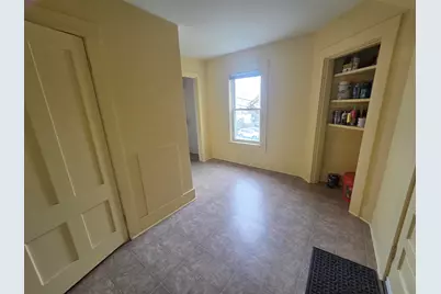 427 Wilson Street, Manchester, NH 03103 - Photo 9