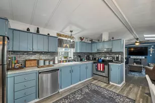 7 N Dewberry Ln, Rochester, NH 03867 - Photo 3