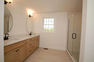 70 Lantern Dr, Sandown, NH 03873 - Photo 13