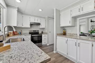 41 Monroe Ave, Allenstown, NH 03275 - Photo 5