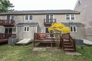38 Winterwood Dr, Londonderry, NH 03053 - Photo 11