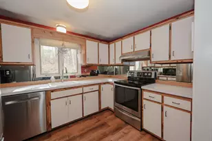 38 Winterwood Dr, Londonderry, NH 03053 - Photo 19