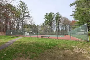 38 Winterwood Dr, Londonderry, NH 03053 - Photo 41