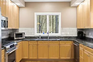 541 Bedford Rd, New Boston, NH 03070 - Photo 7