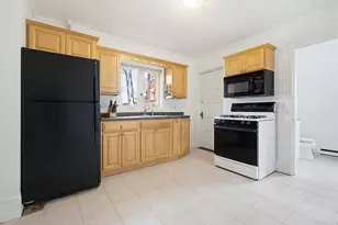 19 Pearl St, Portsmouth, NH 03801 - Photo 13