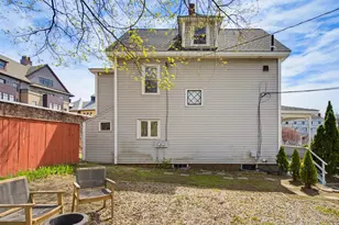 19 Pearl St, Portsmouth, NH 03801 - Photo 19