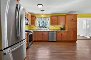 45 Damon Ave, Nashua, NH 03064 - Photo 13