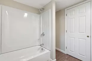 174 S Stark Hwy, Weare, NH 03281 - Photo 15