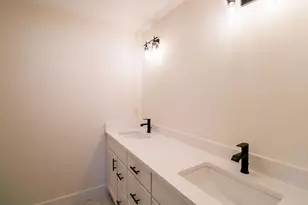 31 Eden Ln, Portsmouth, NH 03801 - Photo 25