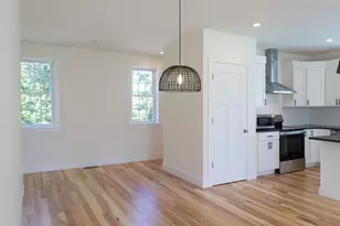 31 Eden Ln, Portsmouth, NH 03801 - Photo 11
