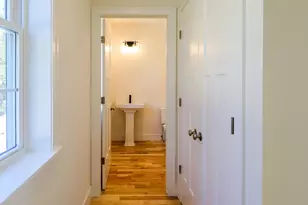 31 Eden Ln, Portsmouth, NH 03801 - Photo 17