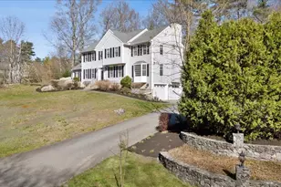 62 Magnolia Dr, Pelham, NH 03076 - Photo 49