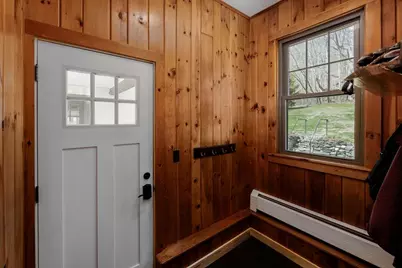 114 Gifford Road, Hartford, VT 05001 - Photo 11
