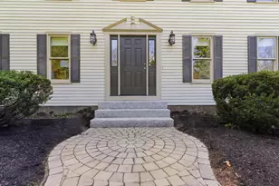 25 Buttonwood Dr, Derry, NH 03038 - Photo 3