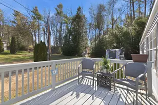 22 Brook Cir, Loudon, NH 03307 - Photo 5