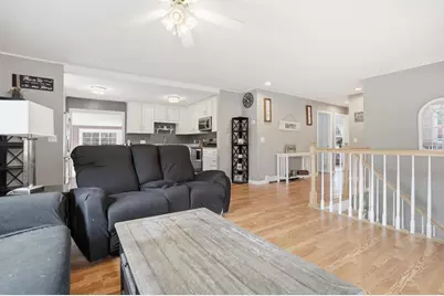 32 Gentes Road, Essex Junction, VT 05452 - Photo 7