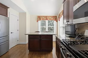 9 Pebble Beach Dr, Bedford, NH 03110 - Photo 23