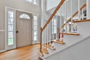 7 Drake Ln, Derry, NH 03038 - Photo 3