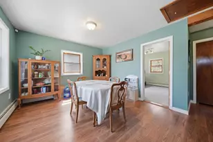 254 Normand Rd, Goffstown, NH 03045 - Photo 5