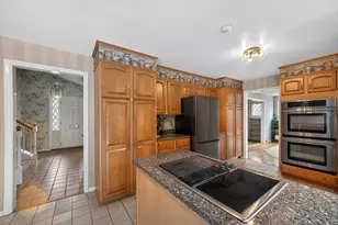 75 N Acres Rd, Manchester, NH 03104 - Photo 13