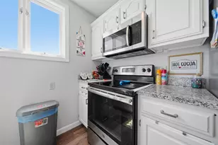 14 W Ridge Dr, Peterborough, NH 03458 - Photo 17