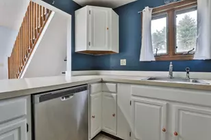 7 Corduroy Rd, Amherst, NH 03031 - Photo 5