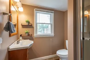 18 Hillside Dr, Nashua, NH 03064 - Photo 29