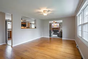 18 Hillside Dr, Nashua, NH 03064 - Photo 13