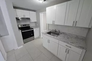 286 Lake Ave, Manchester, NH 03103 - Photo 9