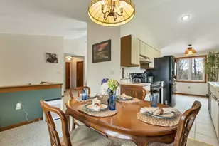 12 Fitzpatrick Cir, Nashua, NH 03063 - Photo 11
