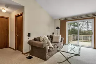 12 Fitzpatrick Cir, Nashua, NH 03063 - Photo 5