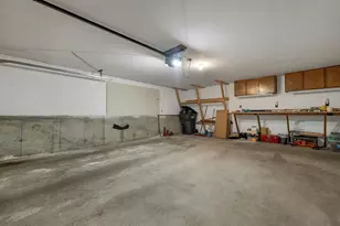 12 Fitzpatrick Cir, Nashua, NH 03063 - Photo 27