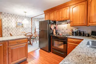 226 Amesbury Rd, Kensington, NH 03833 - Photo 9